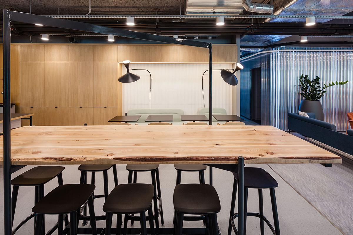 ý���ͷRTL������������λ���罻�糡